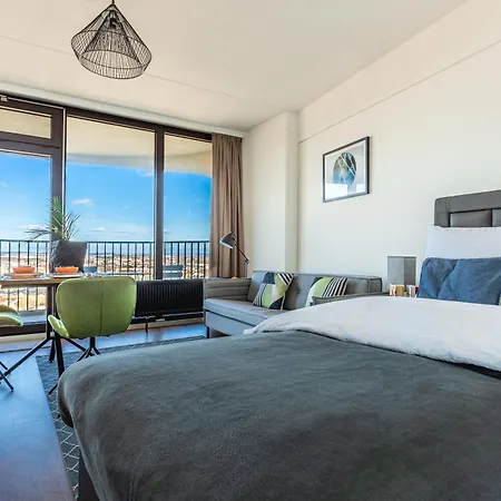 Fantastic Views Center Luxury Congress Apartment